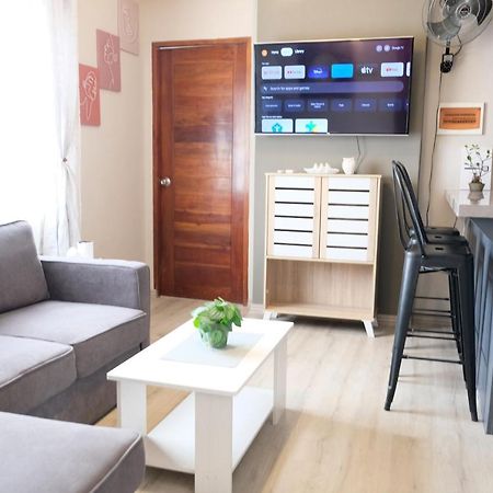 2-Bedroom Boutique City Condo - Newly Renovated! Cebu Zewnętrze zdjęcie