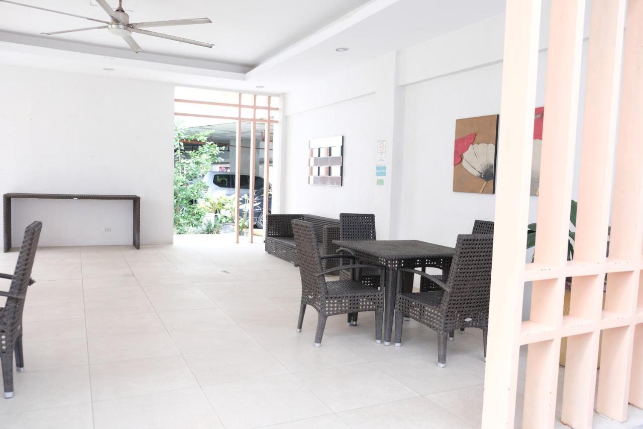 2-Bedroom Boutique City Condo - Newly Renovated! Cebu Zewnętrze zdjęcie