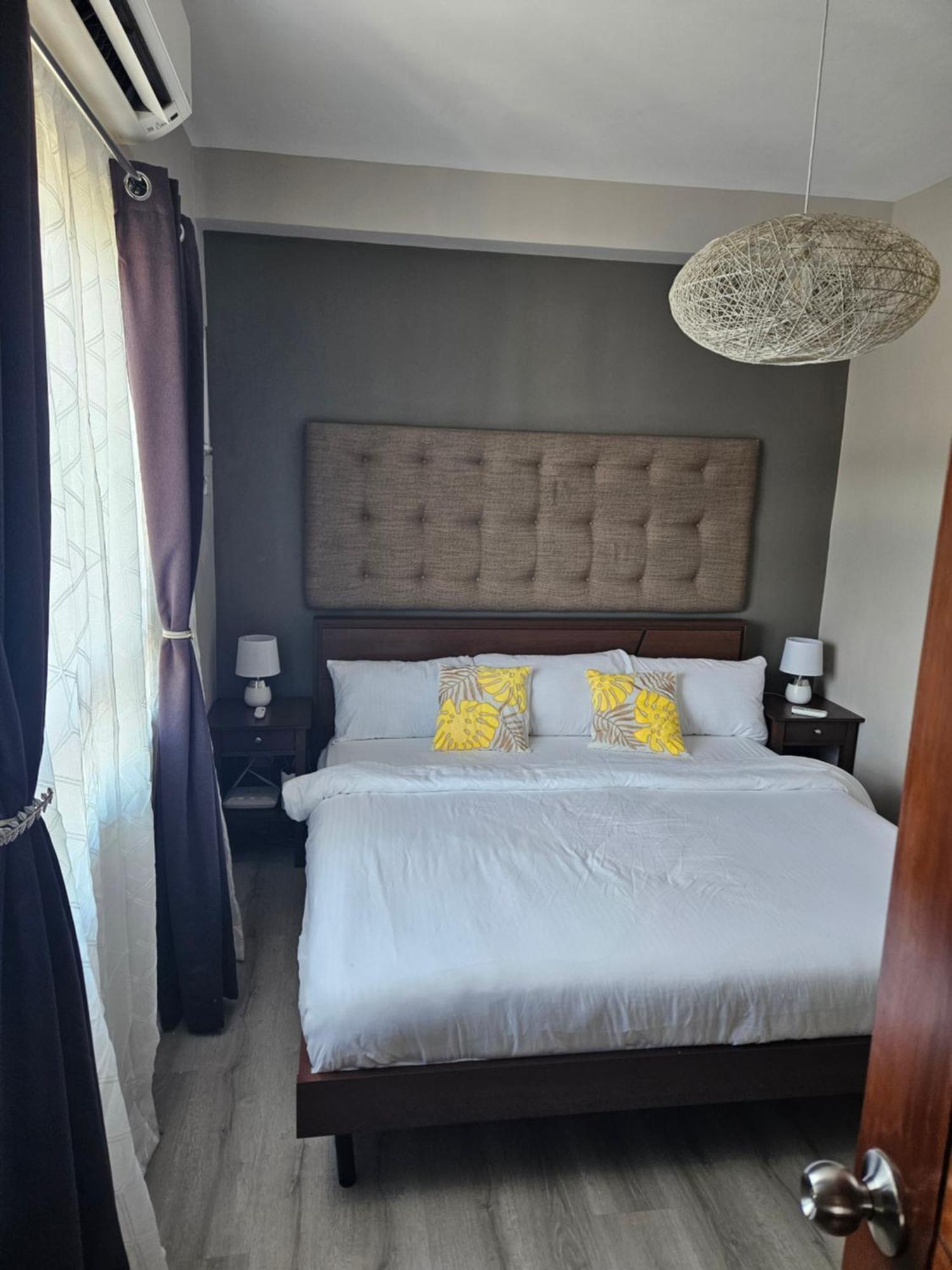 2-Bedroom Boutique City Condo - Newly Renovated! Cebu Zewnętrze zdjęcie