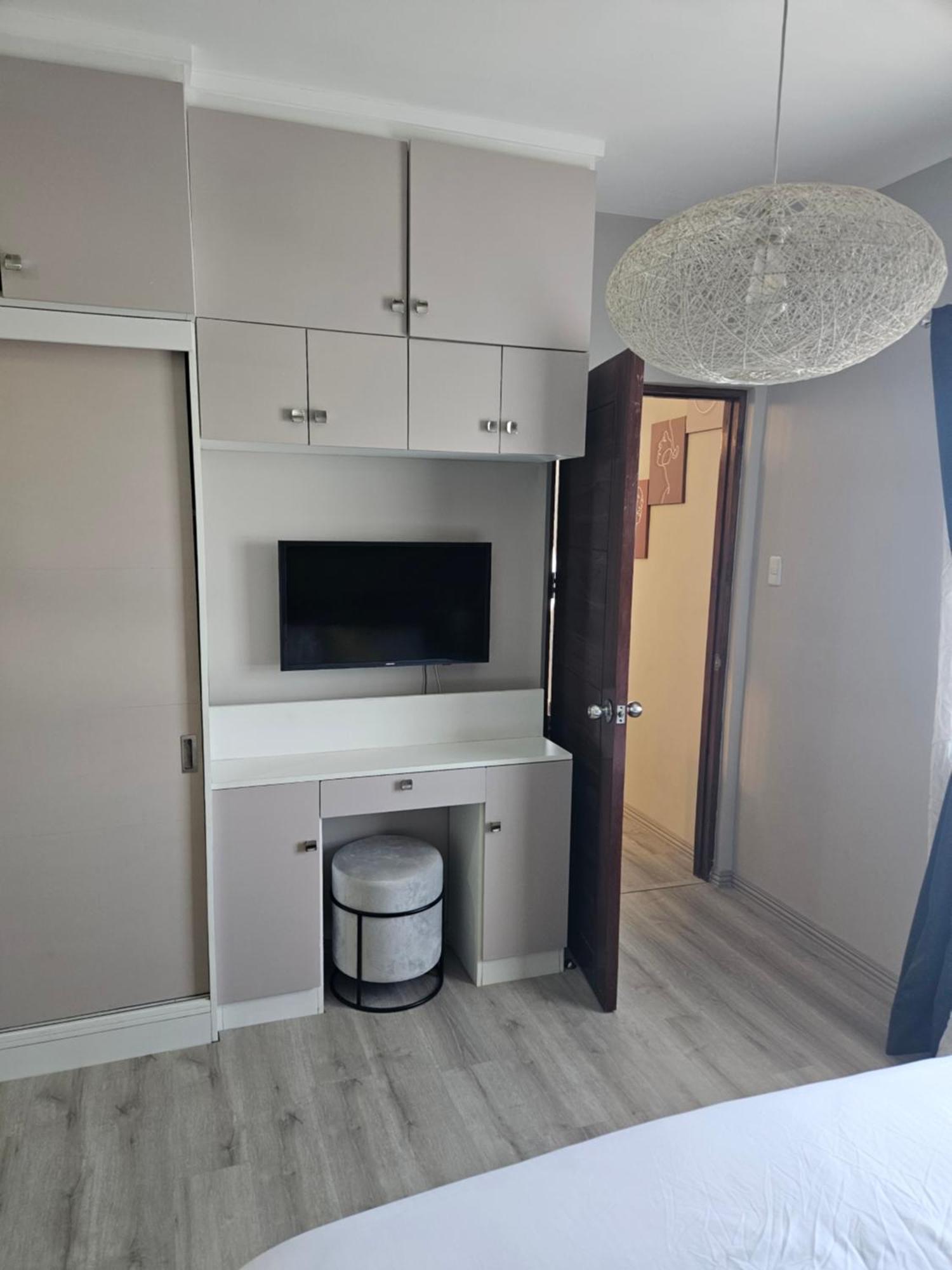 2-Bedroom Boutique City Condo - Newly Renovated! Cebu Zewnętrze zdjęcie
